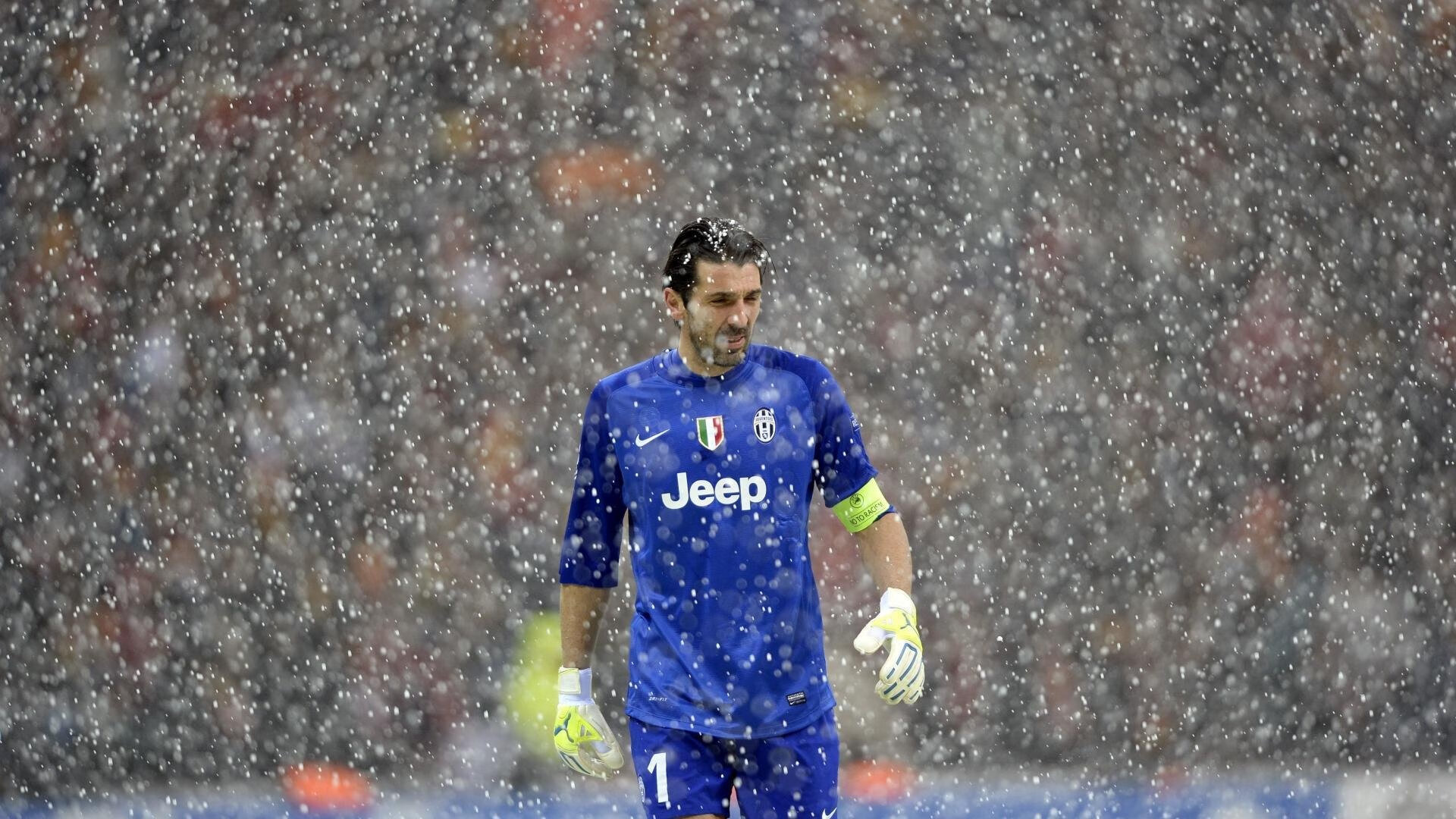 复杂战术揭秘:分析五大联赛中的“套路”